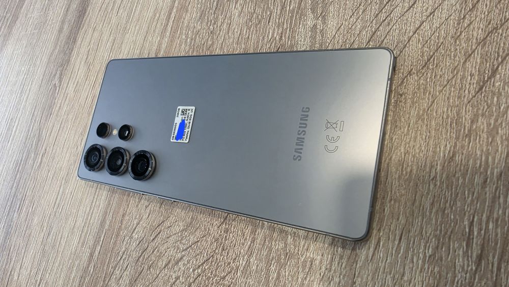 Samsung Galaxy S25 Ultra 256 GB, como novo