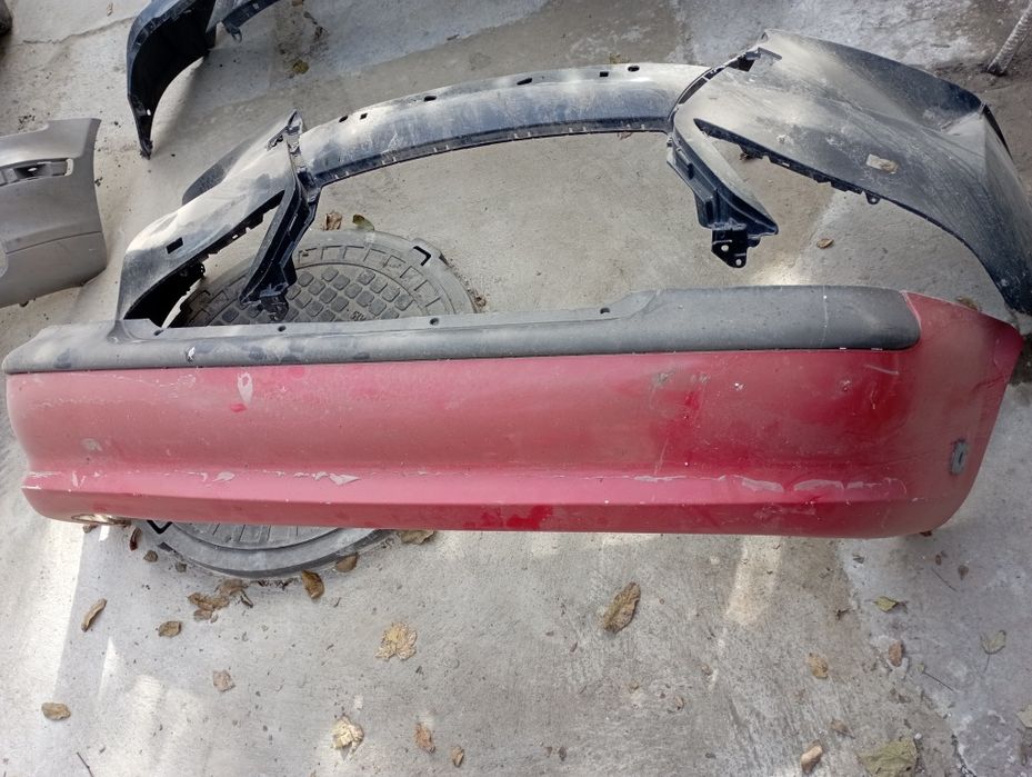 Продам бампер на Ford на Opel на Тойот