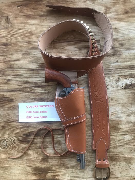 PEÇA Decorativa - Revólver Colt Single Action-Peacemaker NÃO funcional