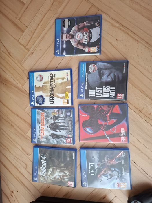 Konsola PS4 plus gry