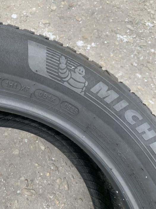 Шини 235/60 R18  пара Michelin 2025p всесезон  6,8мм
