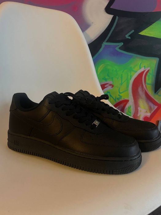 Кросівки Nike Air Force 1 з Qr-кодом та бірками