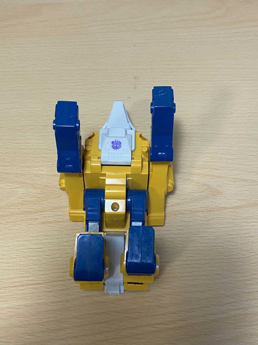 Transformers G1 1987 WeirdWolf Hasbro