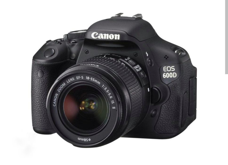 Canon 600D, Canon 50 1.8, Canon 18-135 + zestaw fotograficzny