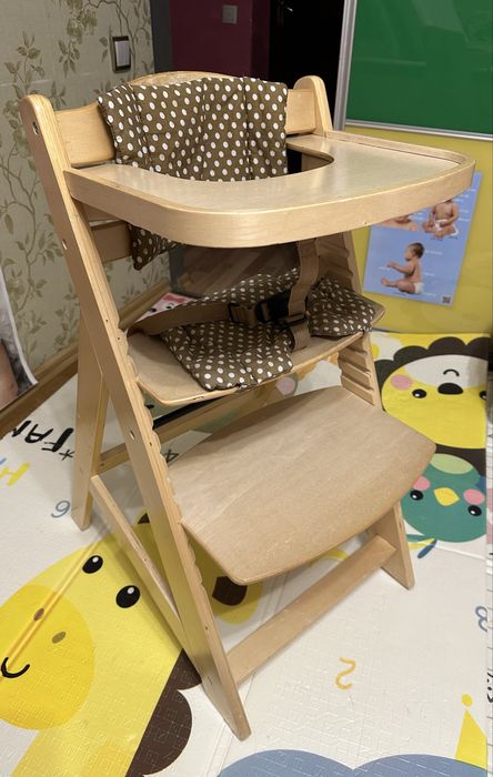 Зростаючий стілець для годування Moby System дерево