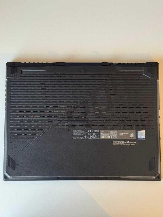 Portátil Gaming ASUS ROG Strix G15 | RTX 2060 | 16GB RAM | 1TB SSD | i7-10750H