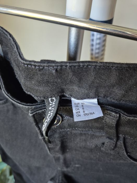 Nowe czarne rurki H&M r. 40