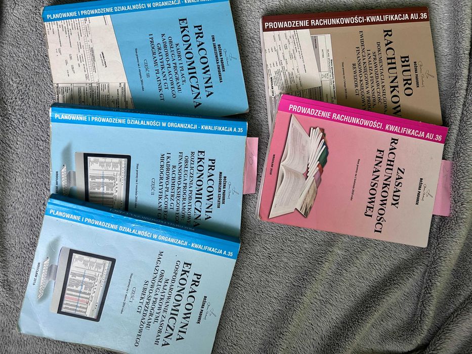 zestaw podręczników do szkół ekonomicznych - finanse i rachunkowość