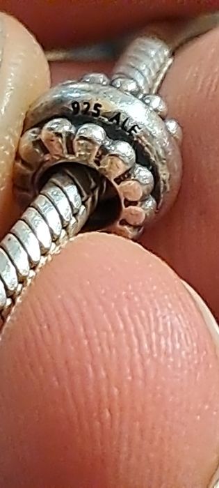 Pulseira em prata Pandora.