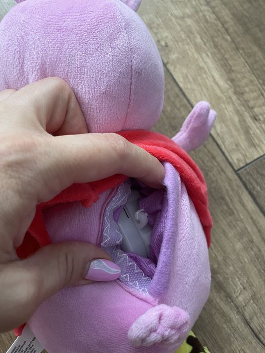 Świnka Peppa maskotka z dźwiękiem 24 cm