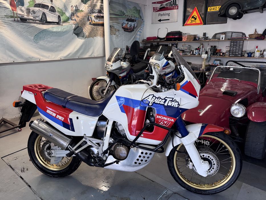 Honda Africa Twin 750 RD04