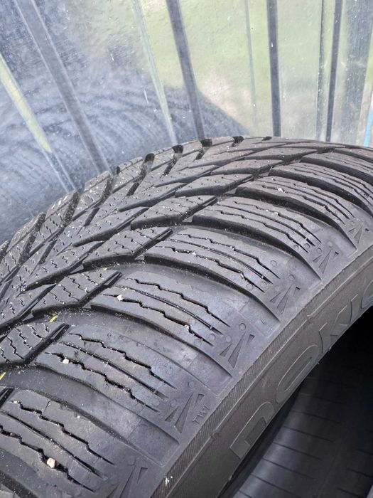 Sprzedam opony Opony Nokian Tyres Snowproof 2 SUV 235/50/19R