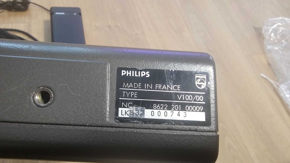 Câmara  de filmar Vintage PHILIPS V100