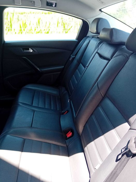 Peugeot 508 2012/09 Híbrido/ Diesel 172 000 km