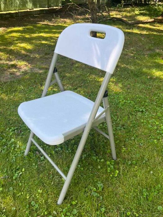 Wynajem Zastawy stołowej, Stołów, Krzeseł, Obrusów, Pokrowców, Bemarów