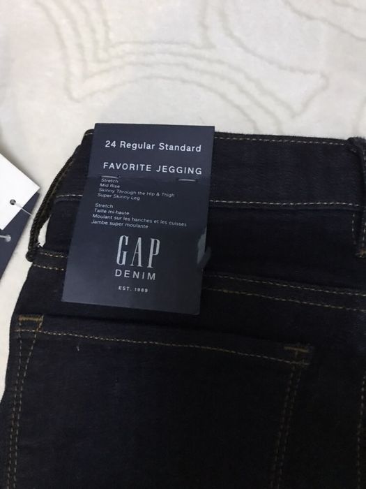 Джинси GAP