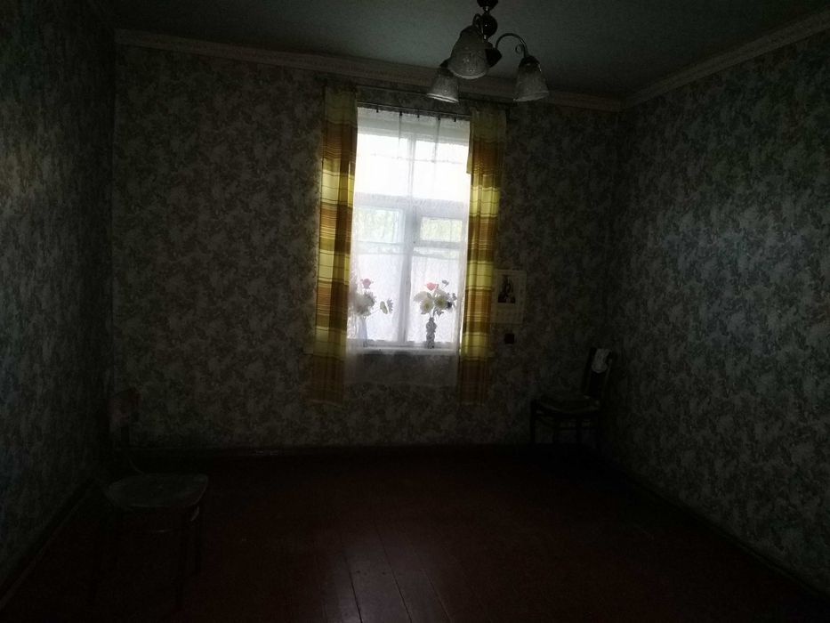 продам квартиру (смт. Ладан)