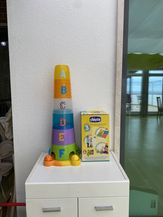 Chicco Stack & Fun Brinquedo educativo Torre + Puzzle + Bolas