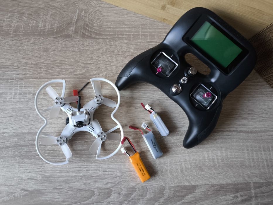 Dron FPV EMAX Babyhawk 85mm /2,3' + Aparatura Turnigy Evolution