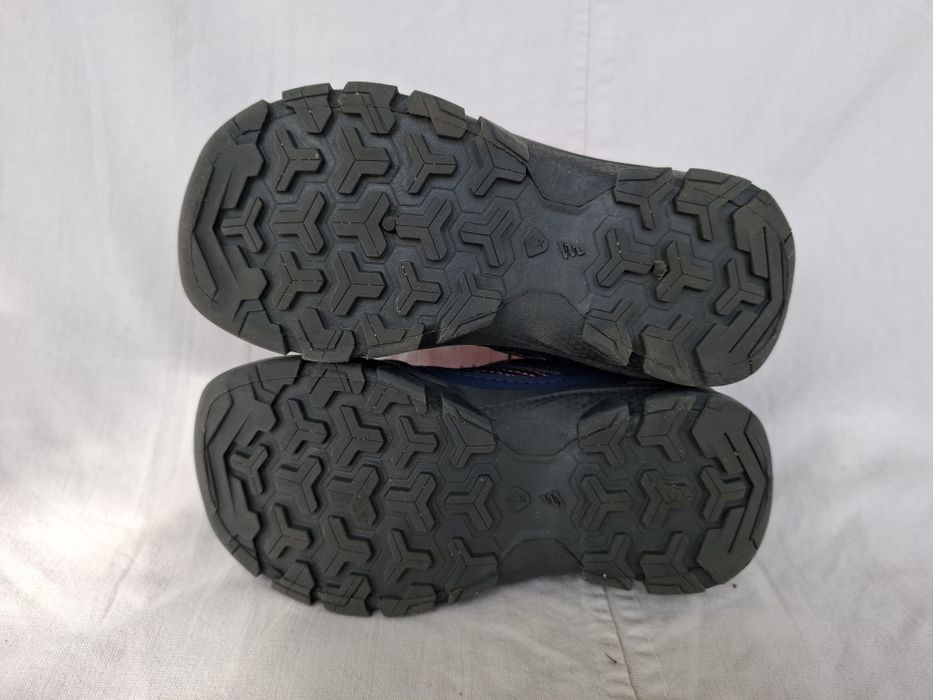 Кросівки для дівчинки decathlon quechua туристичні