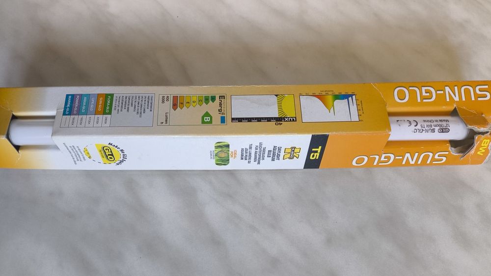 Фіто лампа для акваріума Т5 Hagen Sun-GLO 8 Вт 28,8 см