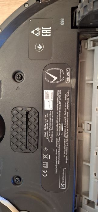 Robot Aspirador Roomba® 698 com ligação Wi-Fi