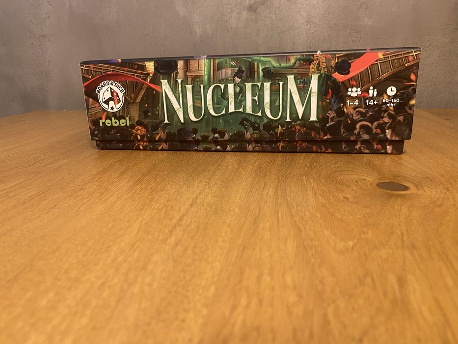 Nucleum + insert 3d + patroni (folia)