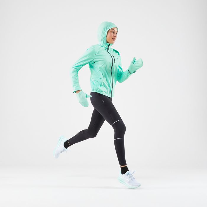 Casaco Quente de Corrida Mulher RUN 900 Warm Regul Verde-menta