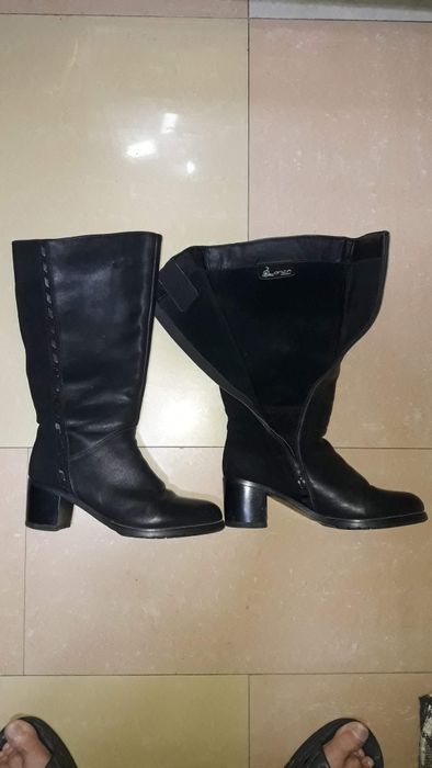 Женские зимние сапоги 37 раз.