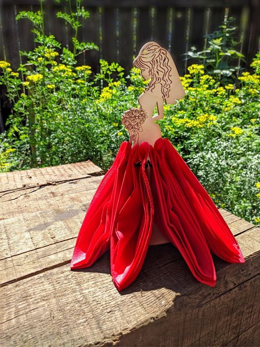 Лазерная резка,гравировка фанеры,кожи,пластика,металла