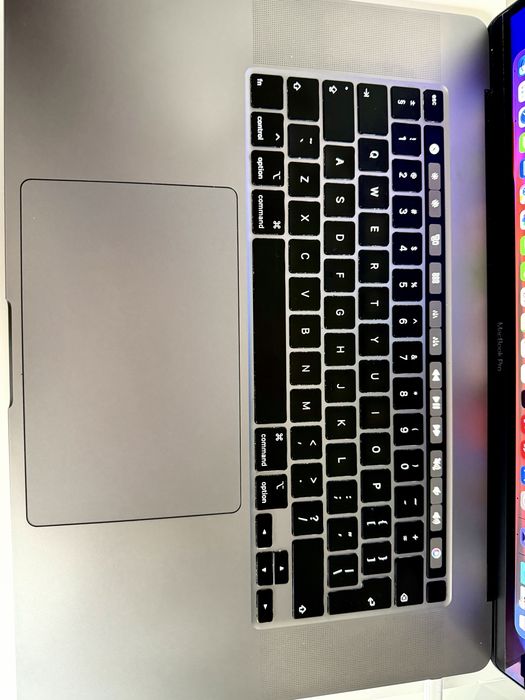 Macbook Pro 16” Touch Bar i7/32/500 Bateria 256 Cykli
