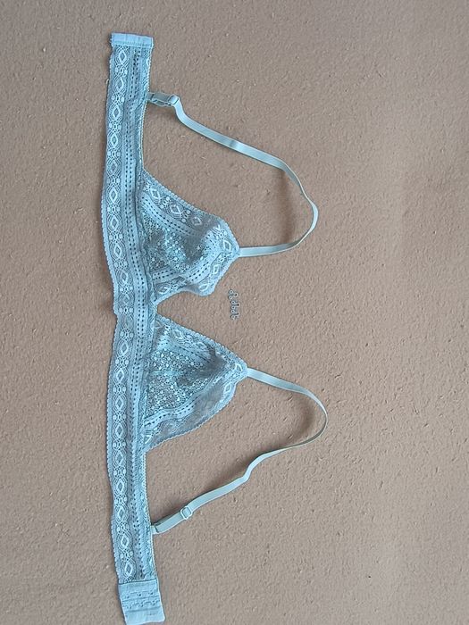 Biustonosz Etam długość 73 cm