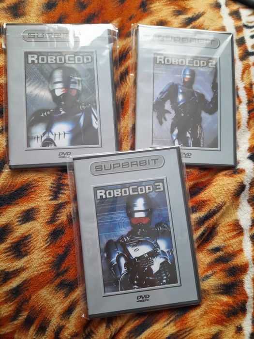 DVD диски  Робокоп 1,2,3