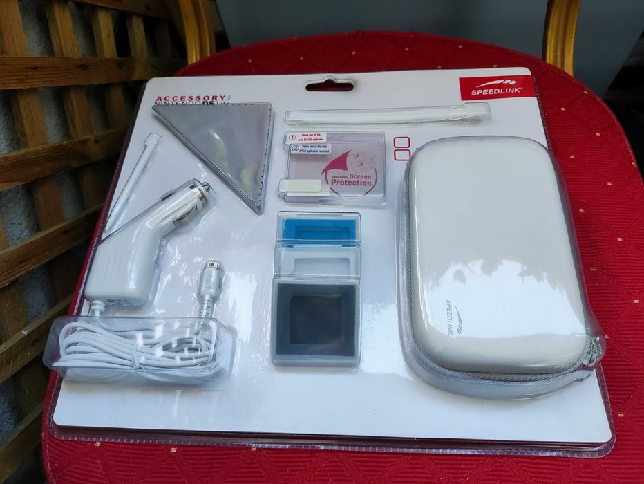 Ładowarka Etui Rysik obudowa Nintendo DS Lite