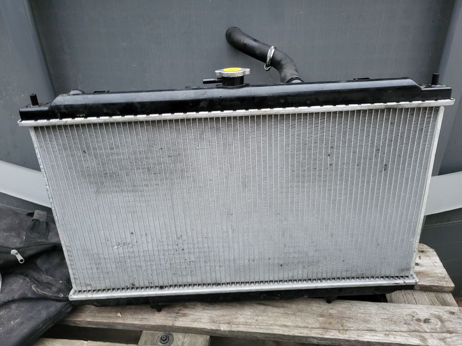 Chłodnica  wody Nissan Almera N16 1.5 1.8