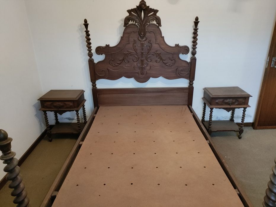 Mobília de Quarto Antiga