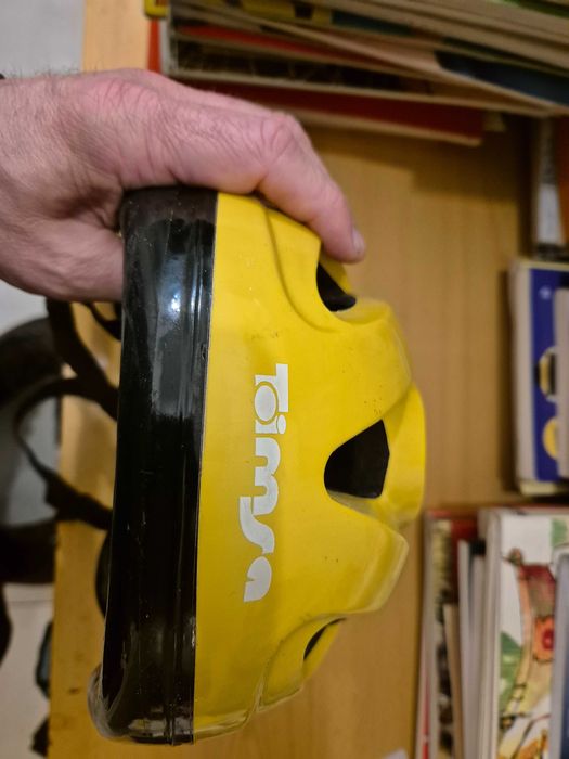 capacete amarelo marca toimsa de ciclismo