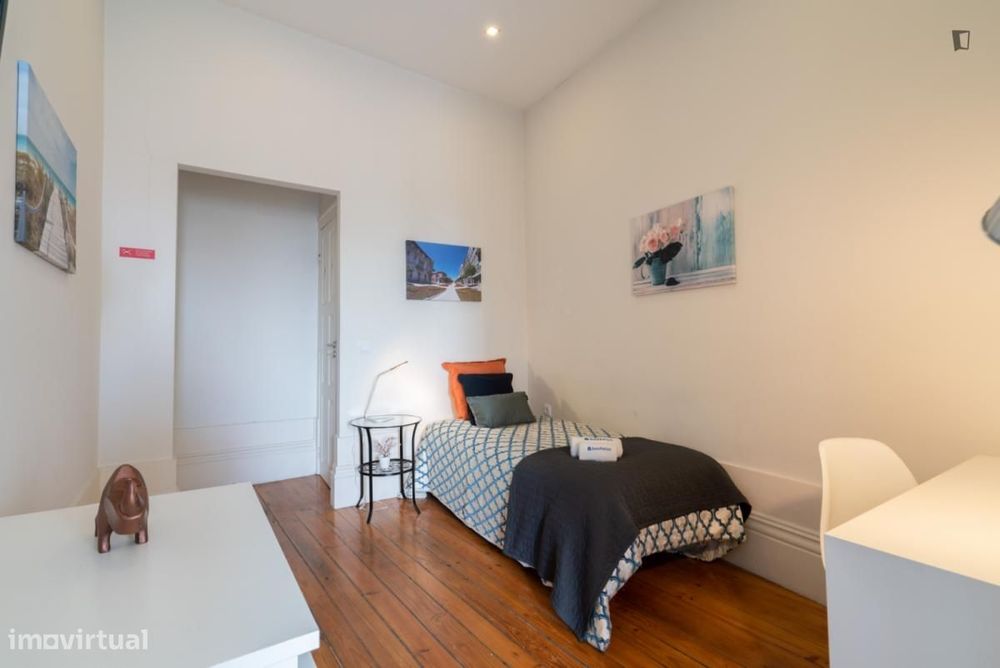 Quarto - localizado em Bonfim Porto