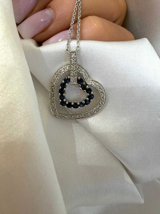 Wisiorek serce z diamentami