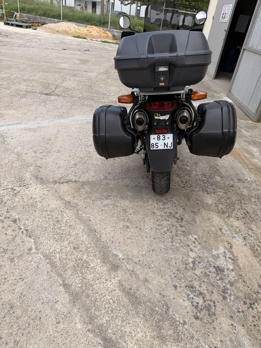 Vendo Honda Varadero  com 23.000 km