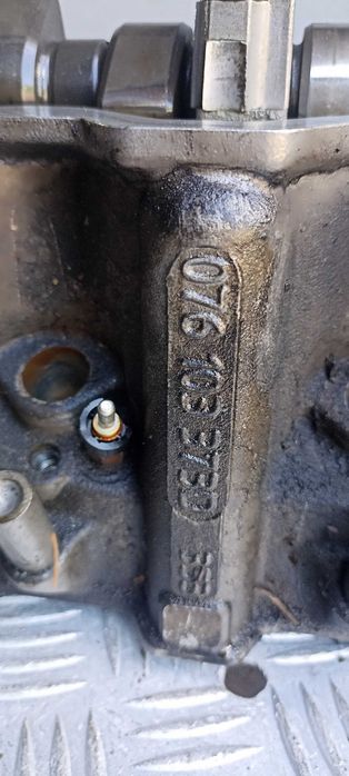 głowica vw crafter 2.5 tdi BJM 0761033730