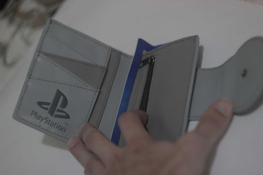 Carteira PlayStation BioWorld