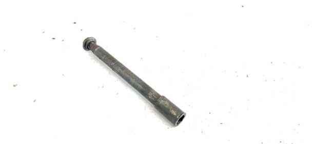 Yamaha Yzf 450 02do06 Oś ośka koła przedniego przód czesci