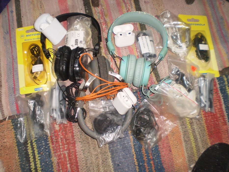 Мегалот навушників с ньюансами