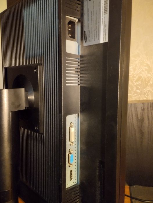 Монітор Samsung S23C650