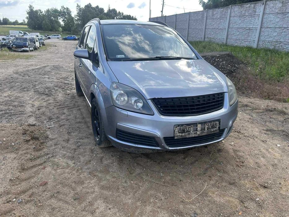 2008 Opel Zafira B 1.8 Z163 / Na części