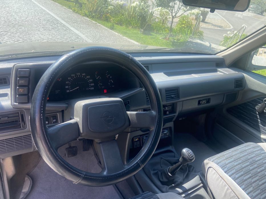 Opel Frontera — fotografia 8