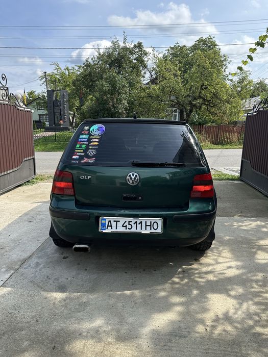 Volkswagen golf 4 машина ( не Passat bmw audi)