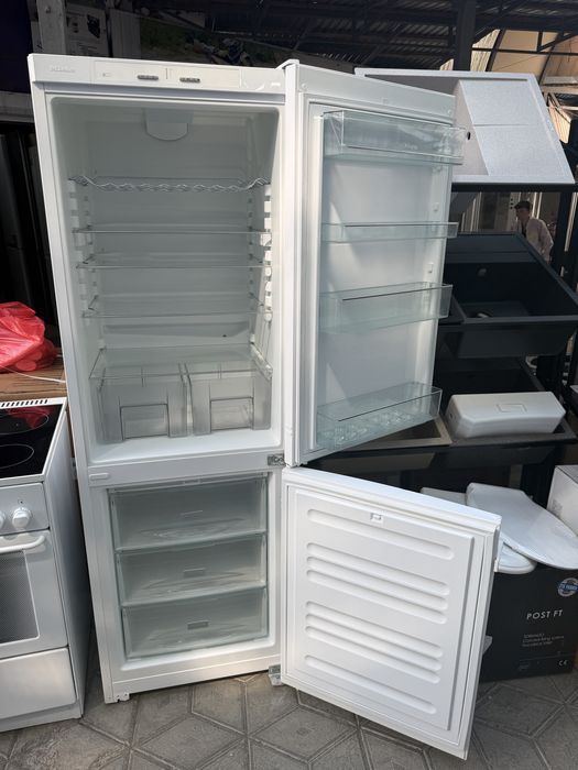 Холодильник Miele KDN12823S-1