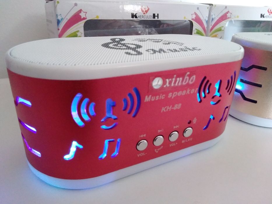 Music Column: MP3 USB with Good Sound (Pink or Golden)64737773801729124